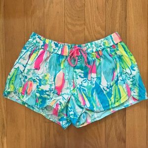 LILLY PULITZER Size small Run Around Short